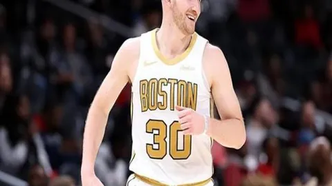 狼群主场迎战鹈鹕：悬念四起，实力对决能否揭开惊喜面纱？